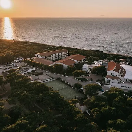 Mclub Del Golfo Hotel