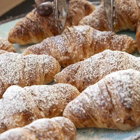 Mclub Del Golfo Szálloda