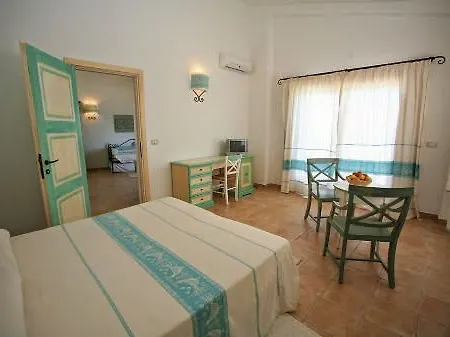 Mclub Del Golfo Hotel 4*