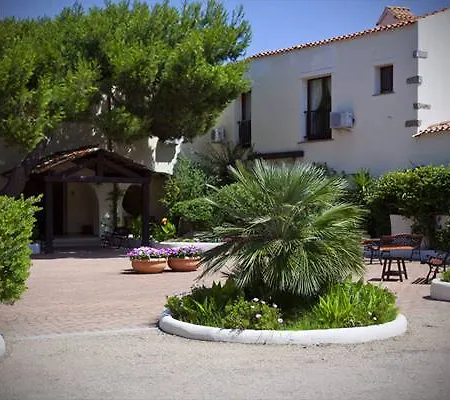 Mclub Del Golfo Hotel 4*